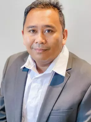 Sherwin Mamaradlo, Niagara Falls, Real Estate Agent